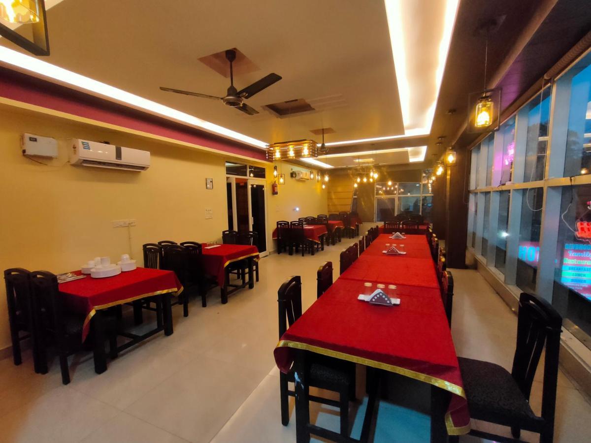 Hotel Dev Bhoomi Inn Rishikesh Ngoại thất bức ảnh