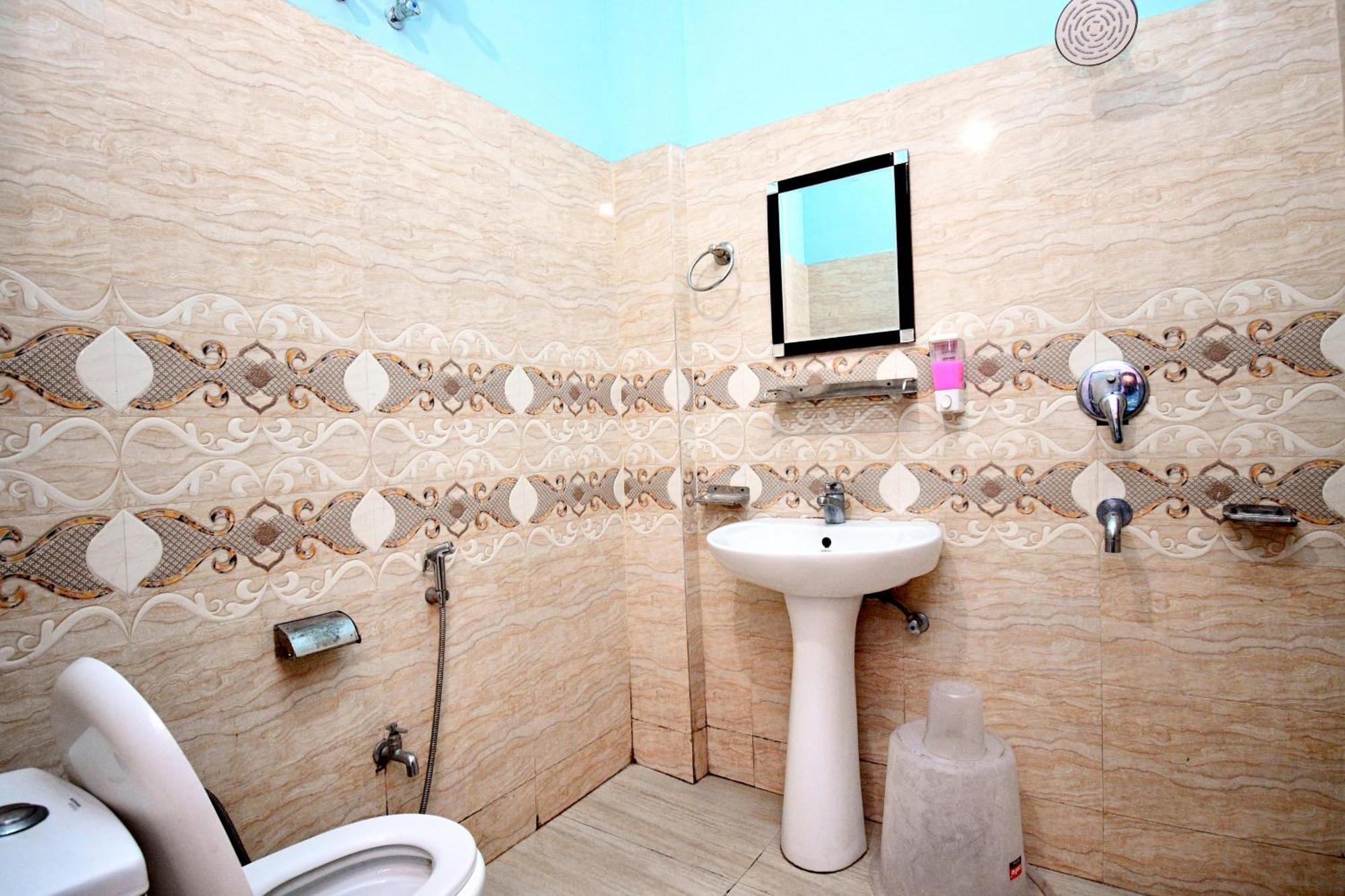 Hotel Dev Bhoomi Inn Rishikesh Ngoại thất bức ảnh